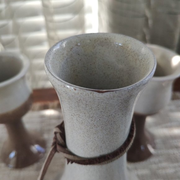 Studio Art Pottery Decanter Set of 5 La Canadienne VTG Bottle + 4 Goblets Signed - Picture 8 of 15